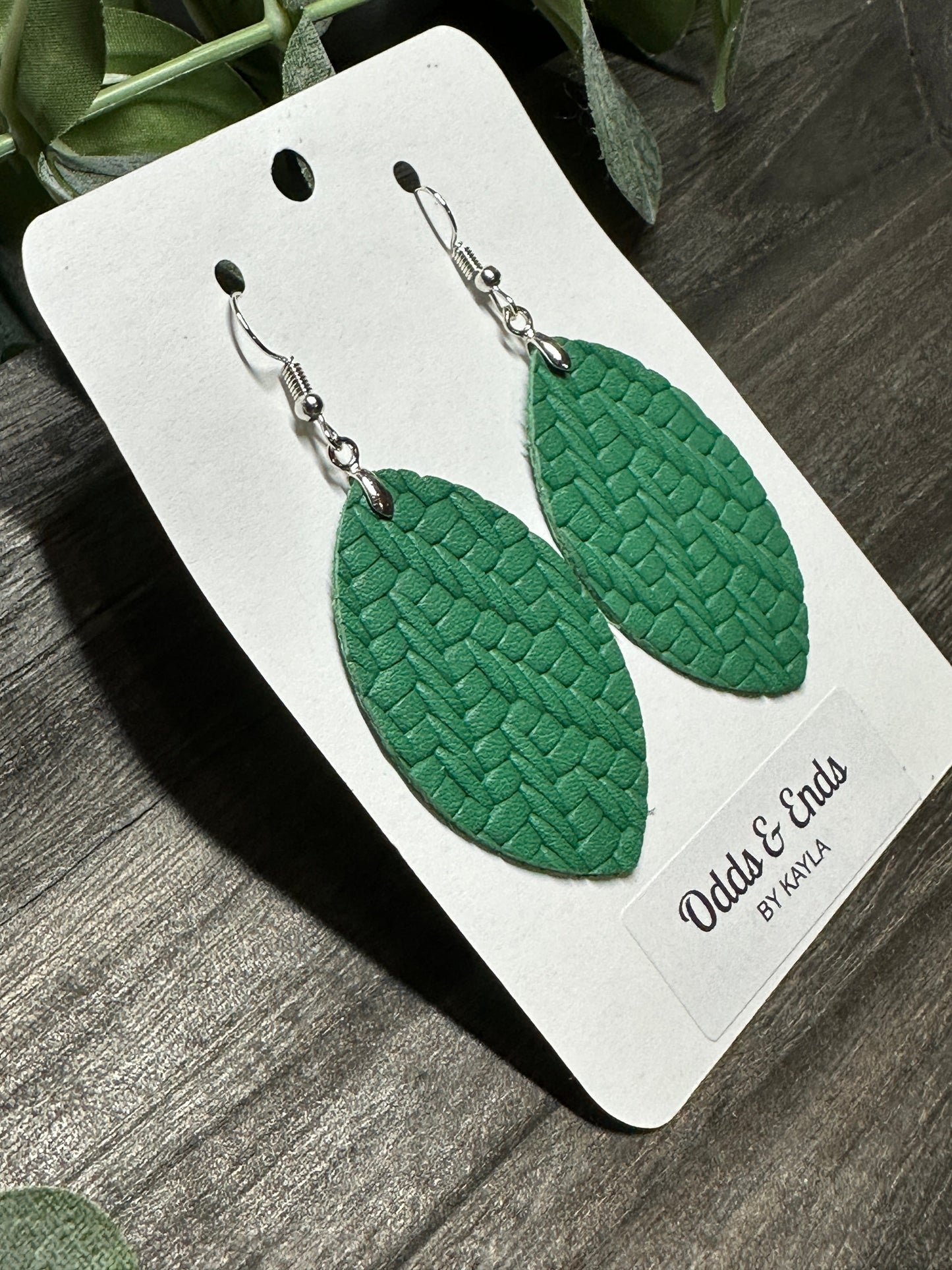 Green Woven Petals | Christmas Petals