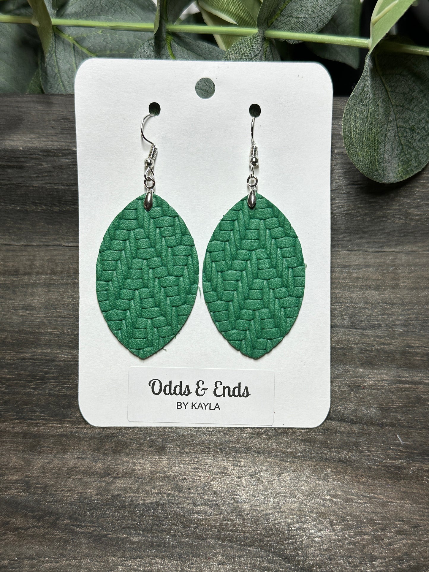 Green Woven Petals | Christmas Petals