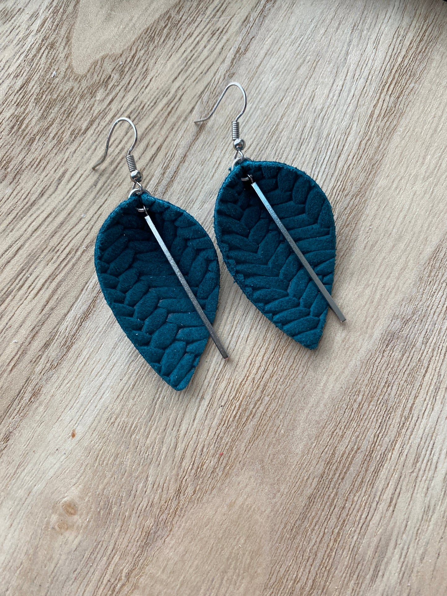 Dark Teal Pinched Teardrops